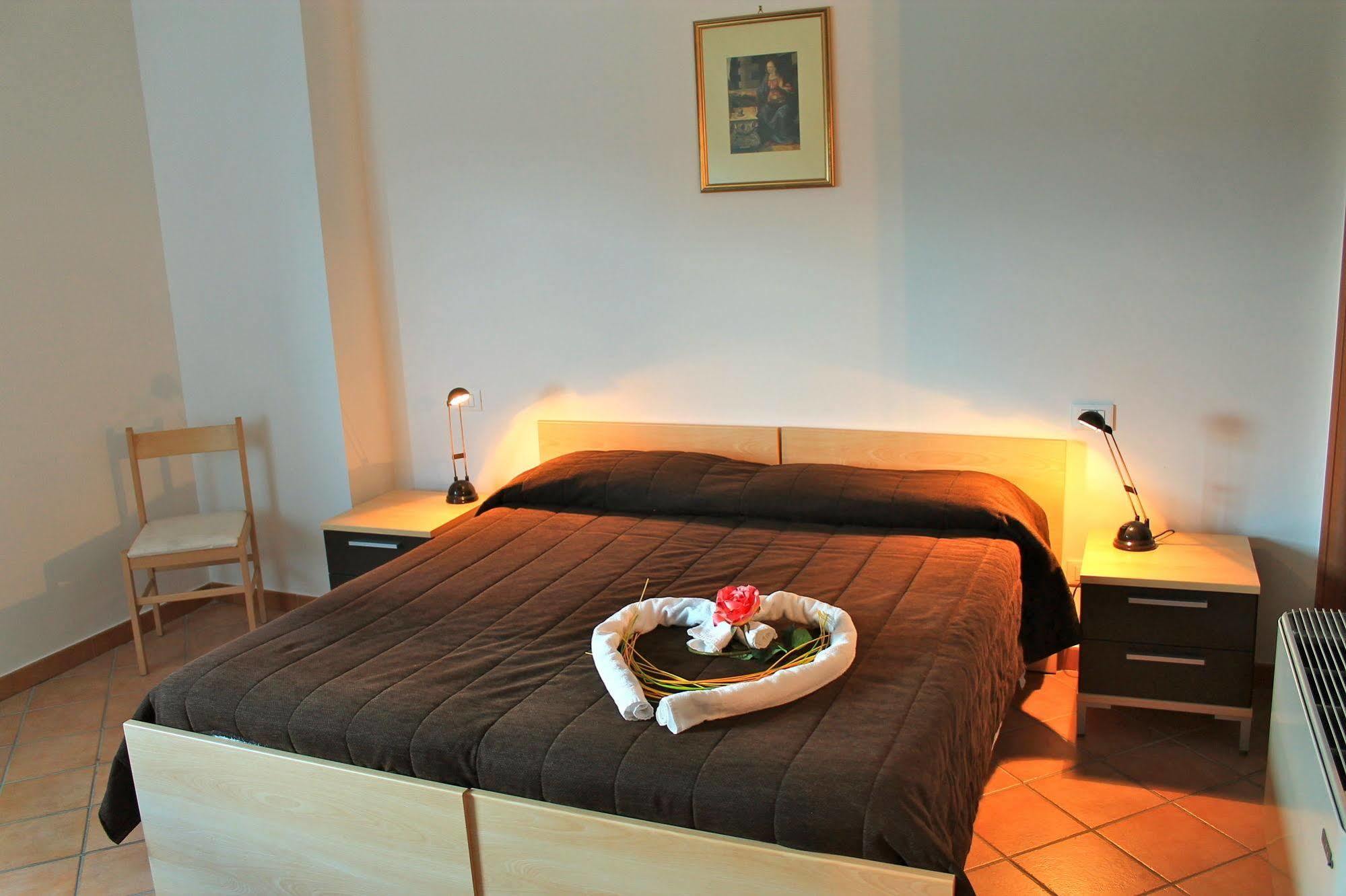 Residence Sol Levante Frascati Buitenkant foto