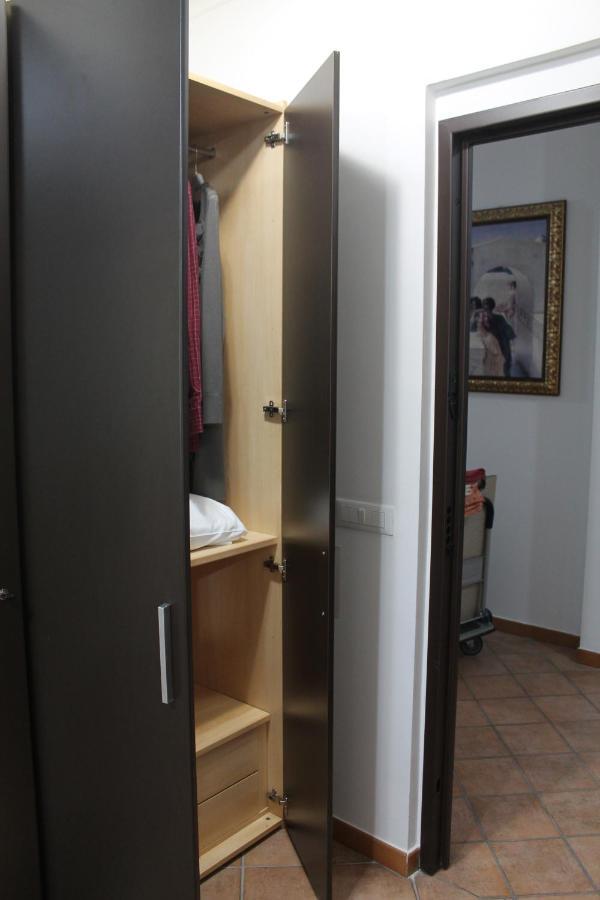 Residence Sol Levante Frascati Buitenkant foto