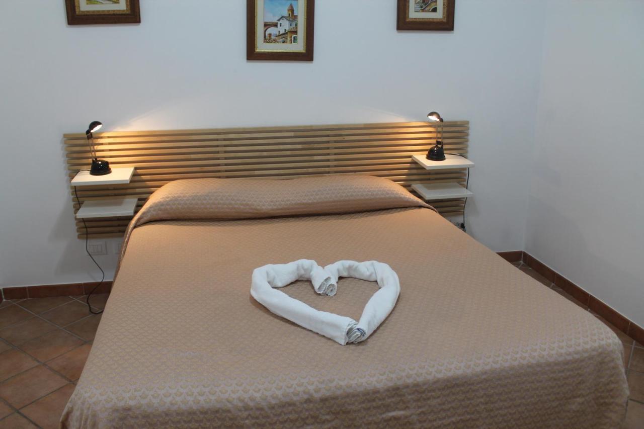 Residence Sol Levante Frascati Buitenkant foto